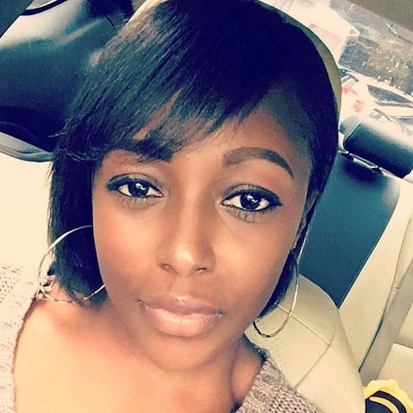 Meet your Posher, Rolanda - Picture 2 of 2